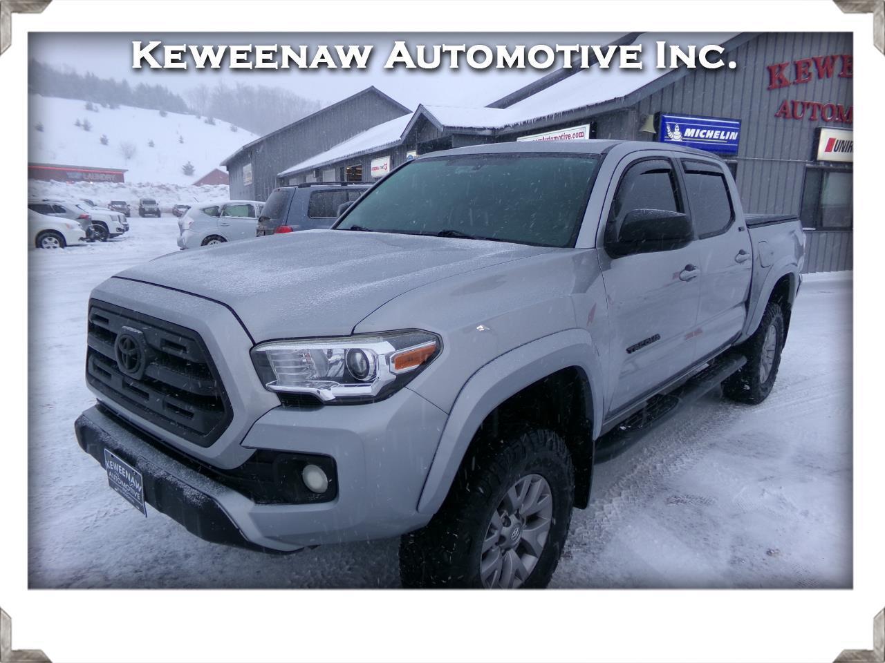 Toyota Tacoma TRD Off Road Double Cab 5' Bed V6 4x4 MT (Natl) 2017