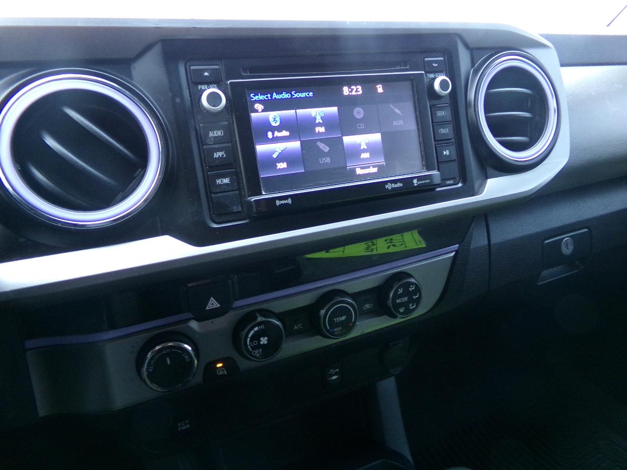 Toyota Tacoma TRD Off Road Double Cab 5' Bed V6 4x4 MT (Natl) 2017