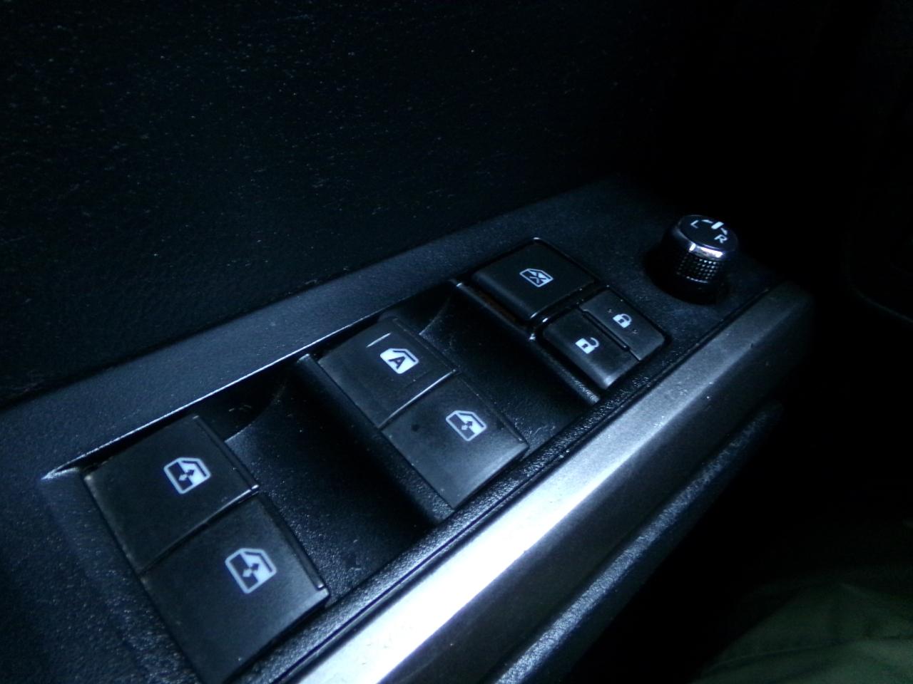 Toyota Tacoma TRD Off Road Double Cab 5' Bed V6 4x4 MT (Natl) 2017