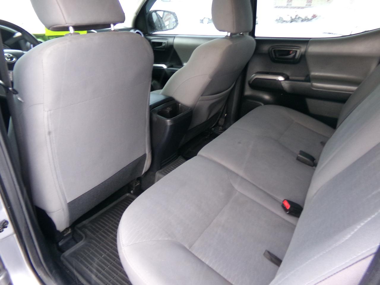 Toyota Tacoma TRD Off Road Double Cab 5' Bed V6 4x4 MT (Natl) 2017