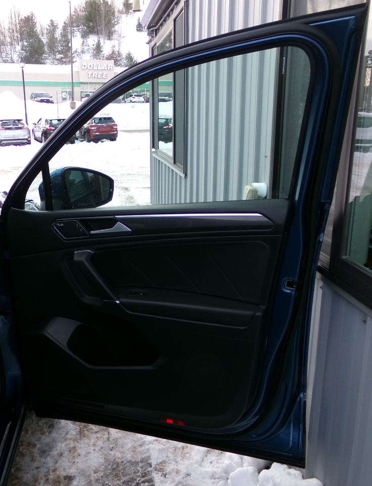 Volkswagen Tiguan 2.0T SEL Premium 4MOTION 2018