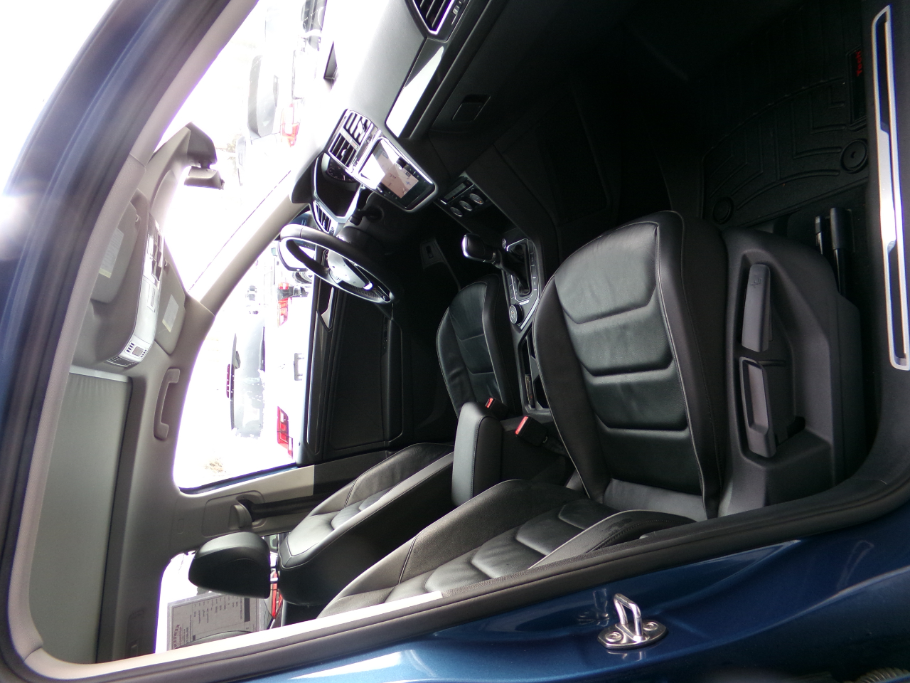 Volkswagen Tiguan 2.0T SEL Premium 4MOTION 2018