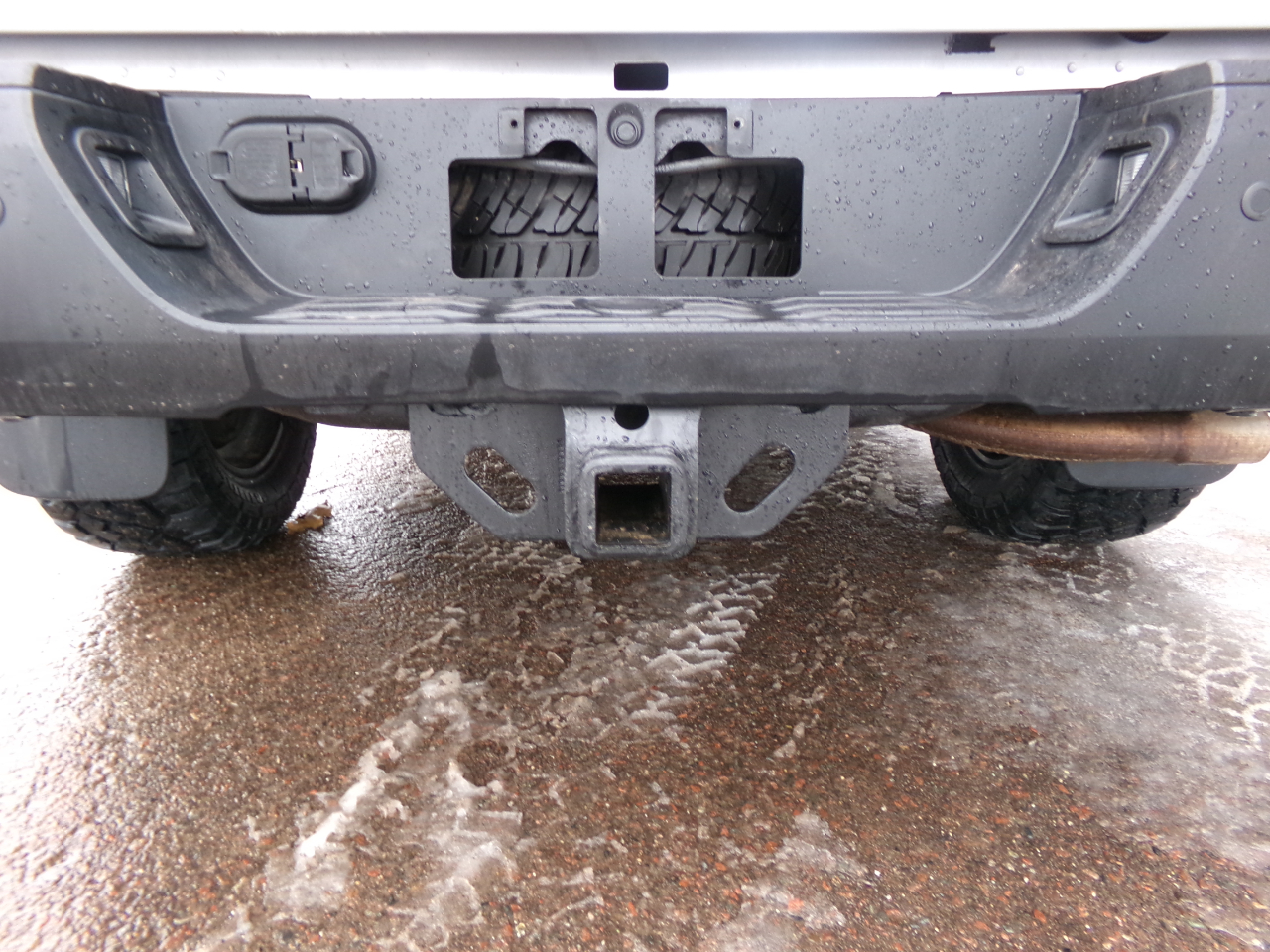 Toyota Tundra 4WD Limited CrewMax 5.5' Bed 5.7L (Natl) 2017