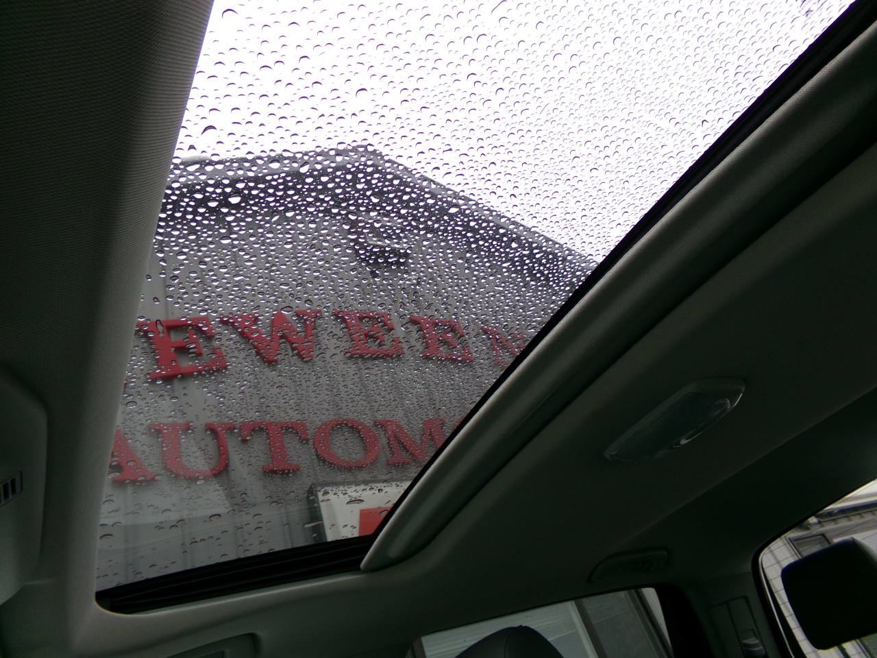 Toyota Tundra 4WD Limited CrewMax 5.5' Bed 5.7L (Natl) 2017