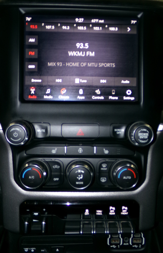 RAM 1500 Big Horn/Lone Star 4x4 Crew Cab 5'7" Box 2019