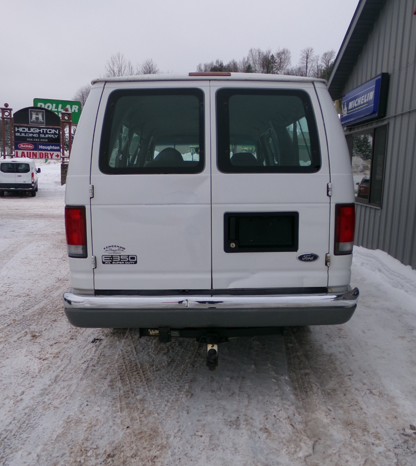 Ford Econoline Wagon E-350 Super Ext XLT 2000