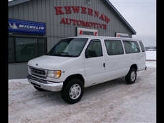 2000 Ford Econoline Wagon 