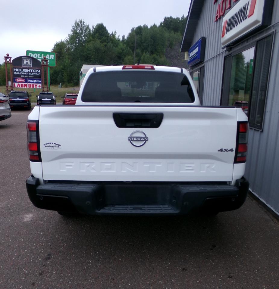 Nissan Frontier Crew Cab 4x4 S Auto 2022