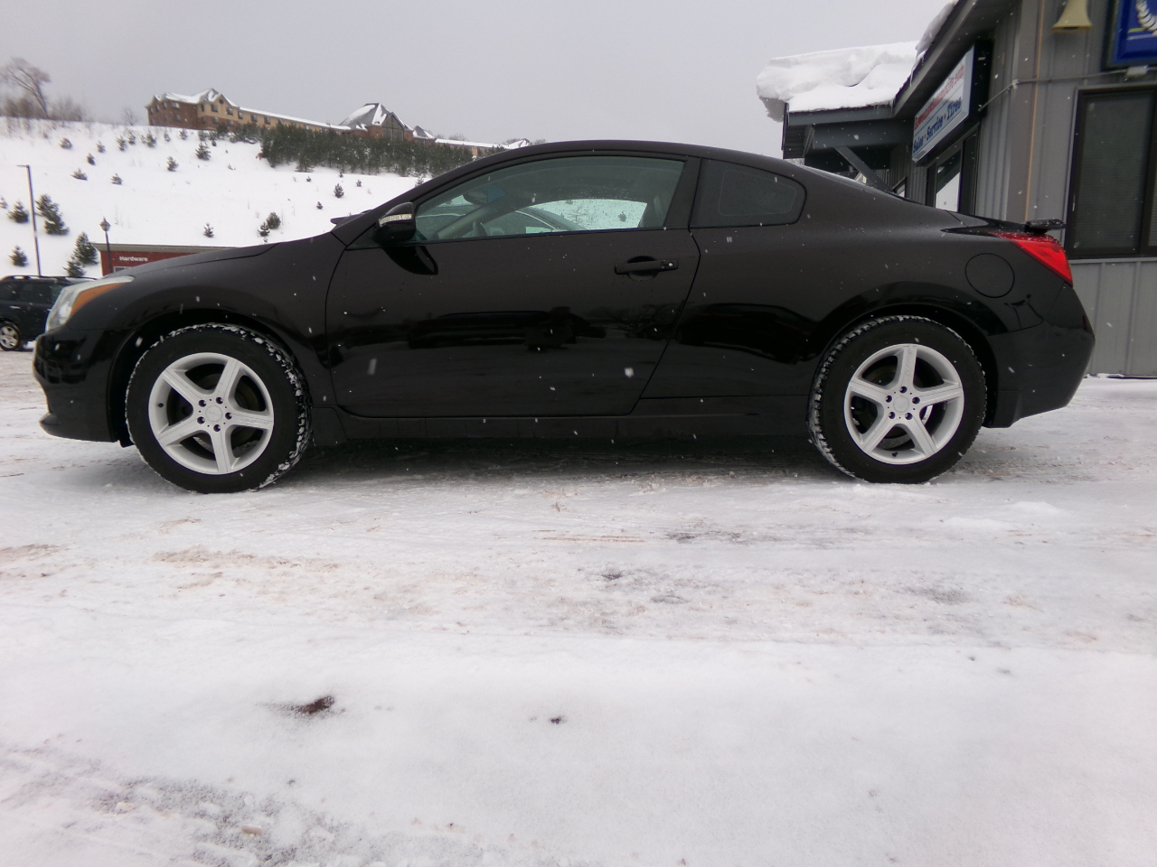 Nissan Altima 2dr Cpe I4 2.5 S 2013