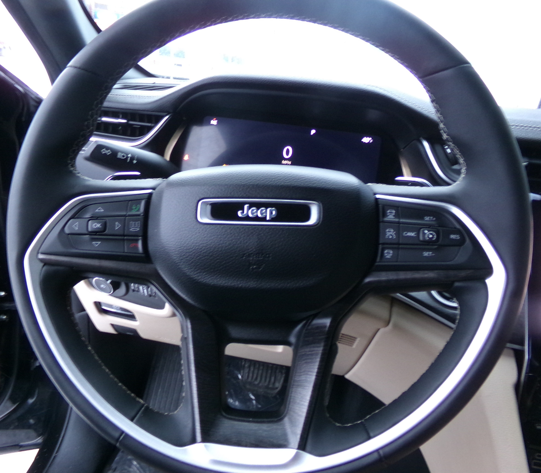 Jeep Grand Cherokee Limited 4x4 2023