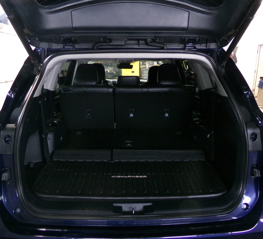 Toyota Highlander XLE AWD (Natl) 2021