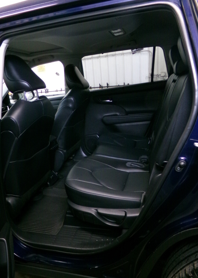 Toyota Highlander XLE AWD (Natl) 2021