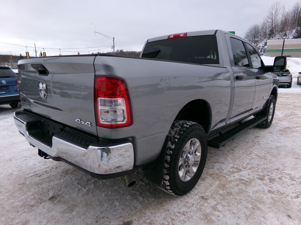 RAM 2500 Big Horn 4x4 Crew Cab 6'4" Box 2023