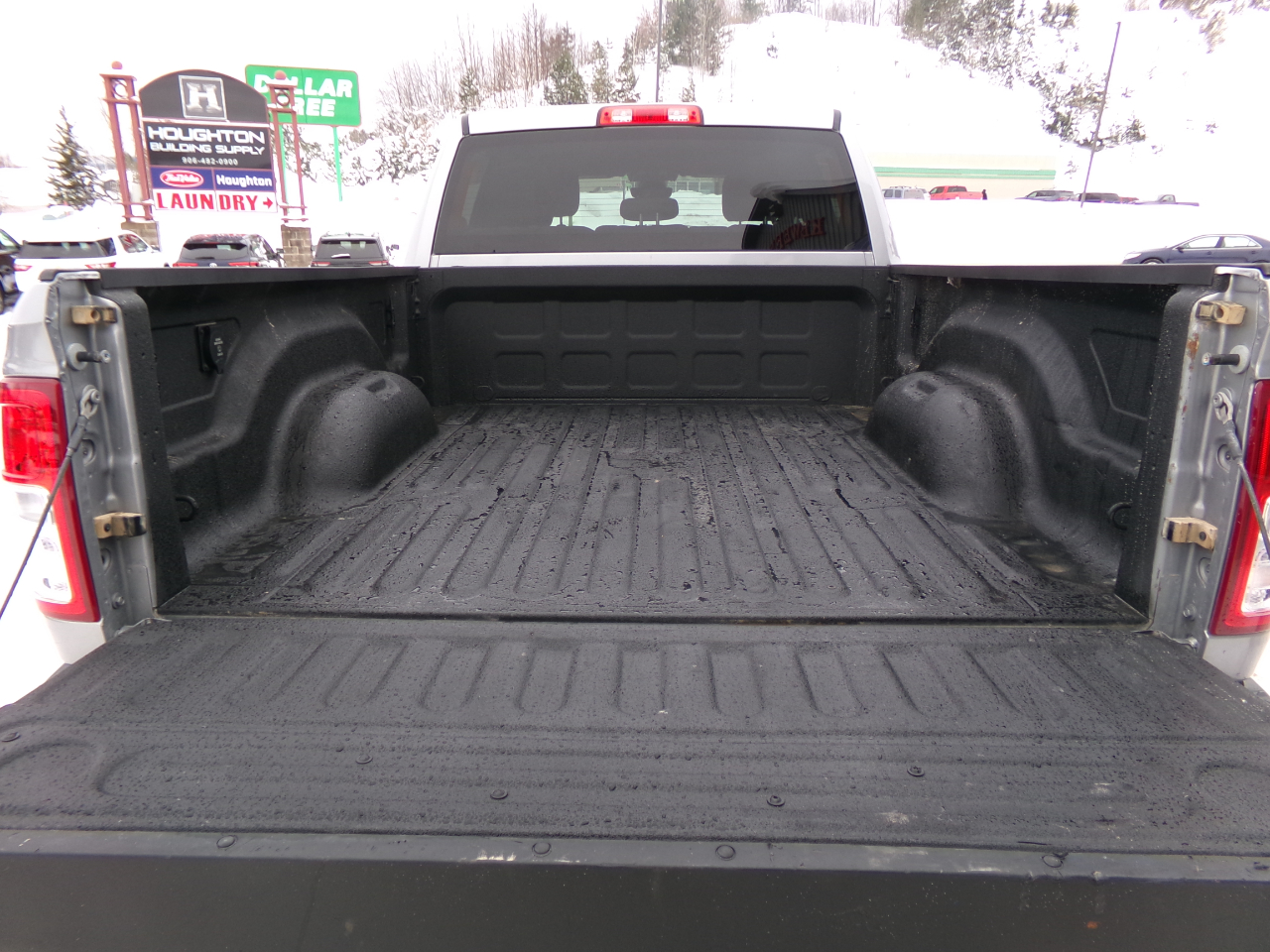 RAM 2500 Big Horn 4x4 Crew Cab 6'4" Box 2023