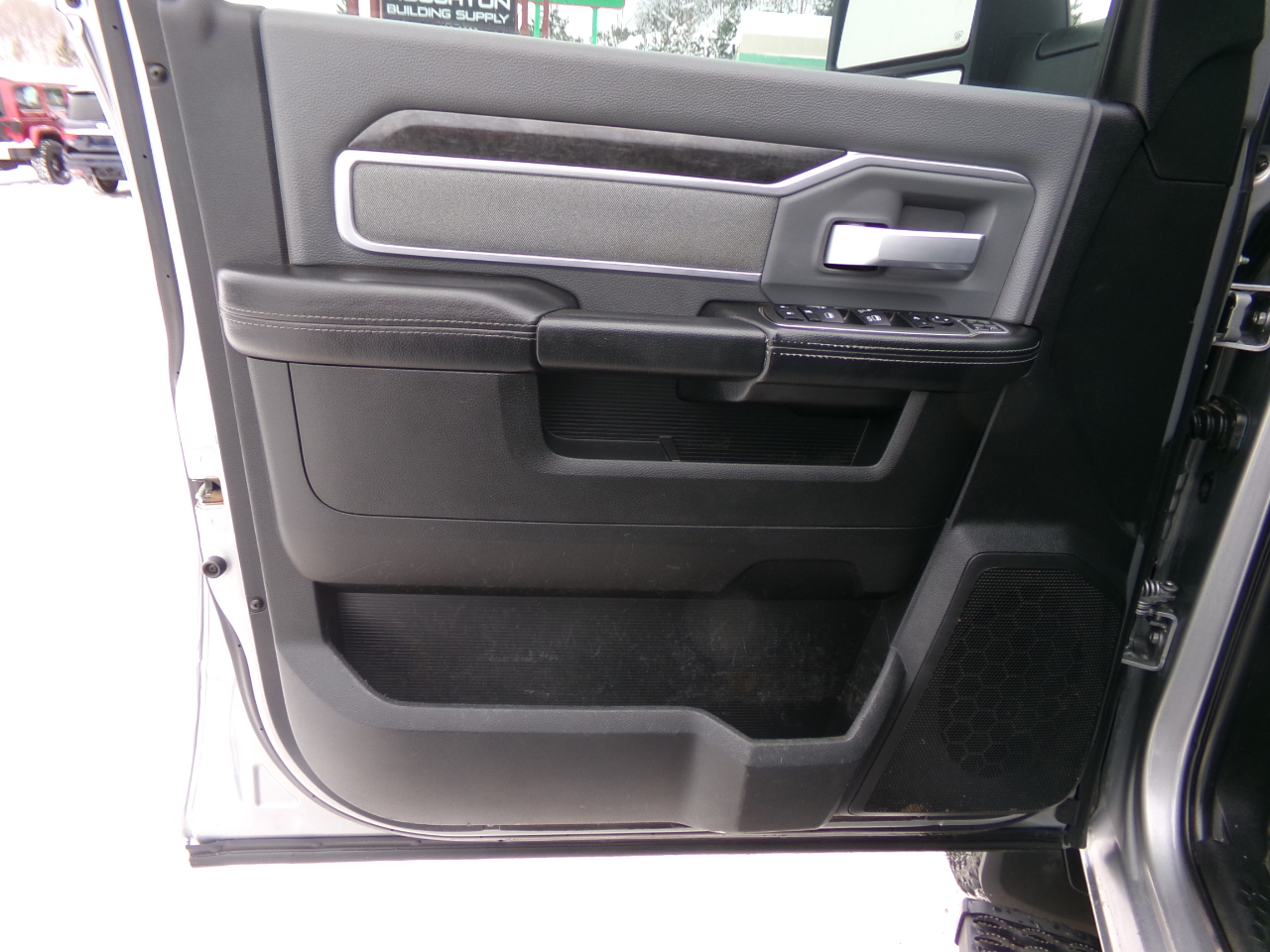 RAM 2500 Big Horn 4x4 Crew Cab 6'4" Box 2023