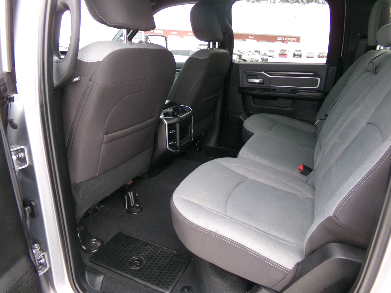 RAM 2500 Big Horn 4x4 Crew Cab 6'4" Box 2023