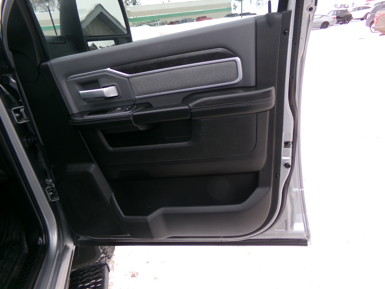 RAM 2500 Big Horn 4x4 Crew Cab 6'4" Box 2023