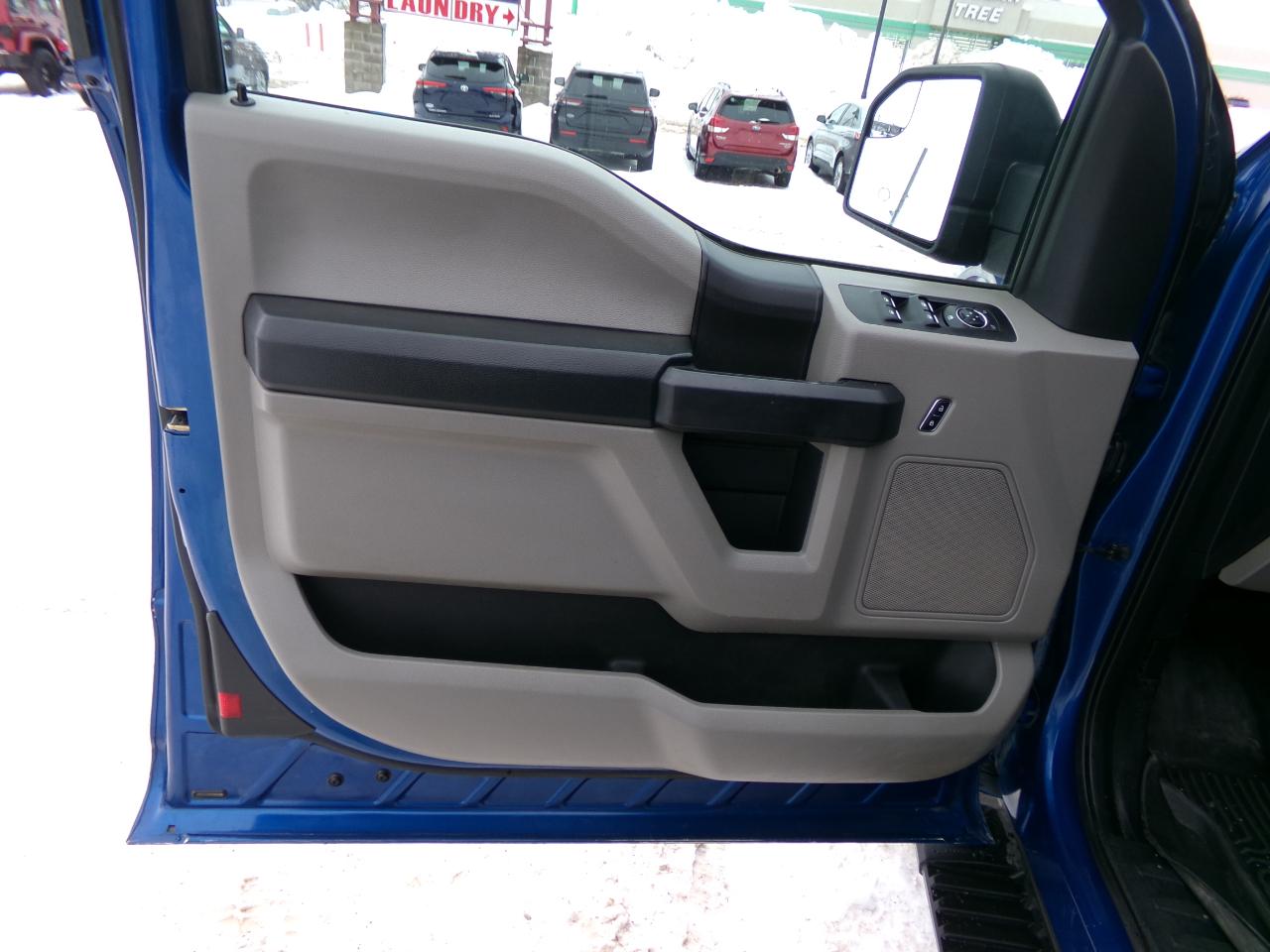 Ford F-150 4WD SuperCab 145" STX 2018