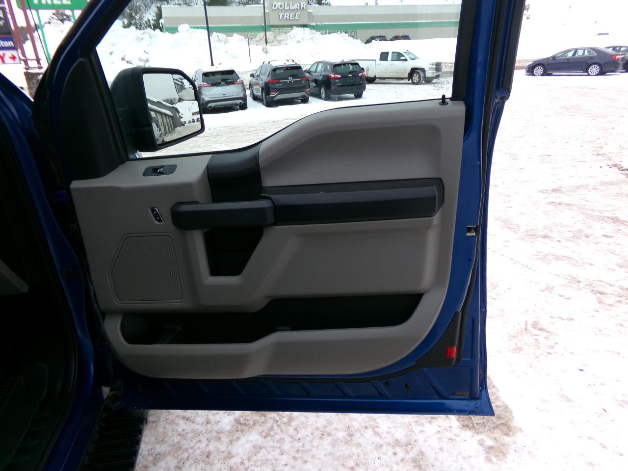 Ford F-150 4WD SuperCab 145" STX 2018