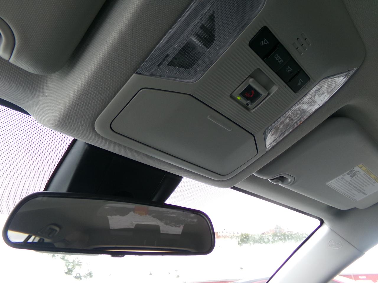 Toyota RAV4 LE AWD (Natl) 2023