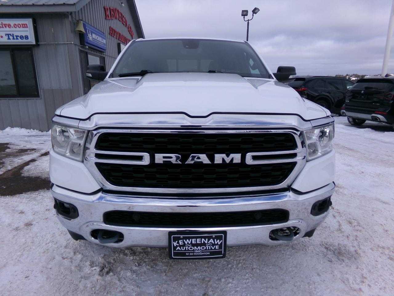 RAM 1500 Lone Star 4x4 Crew Cab 5'7" Box 2022