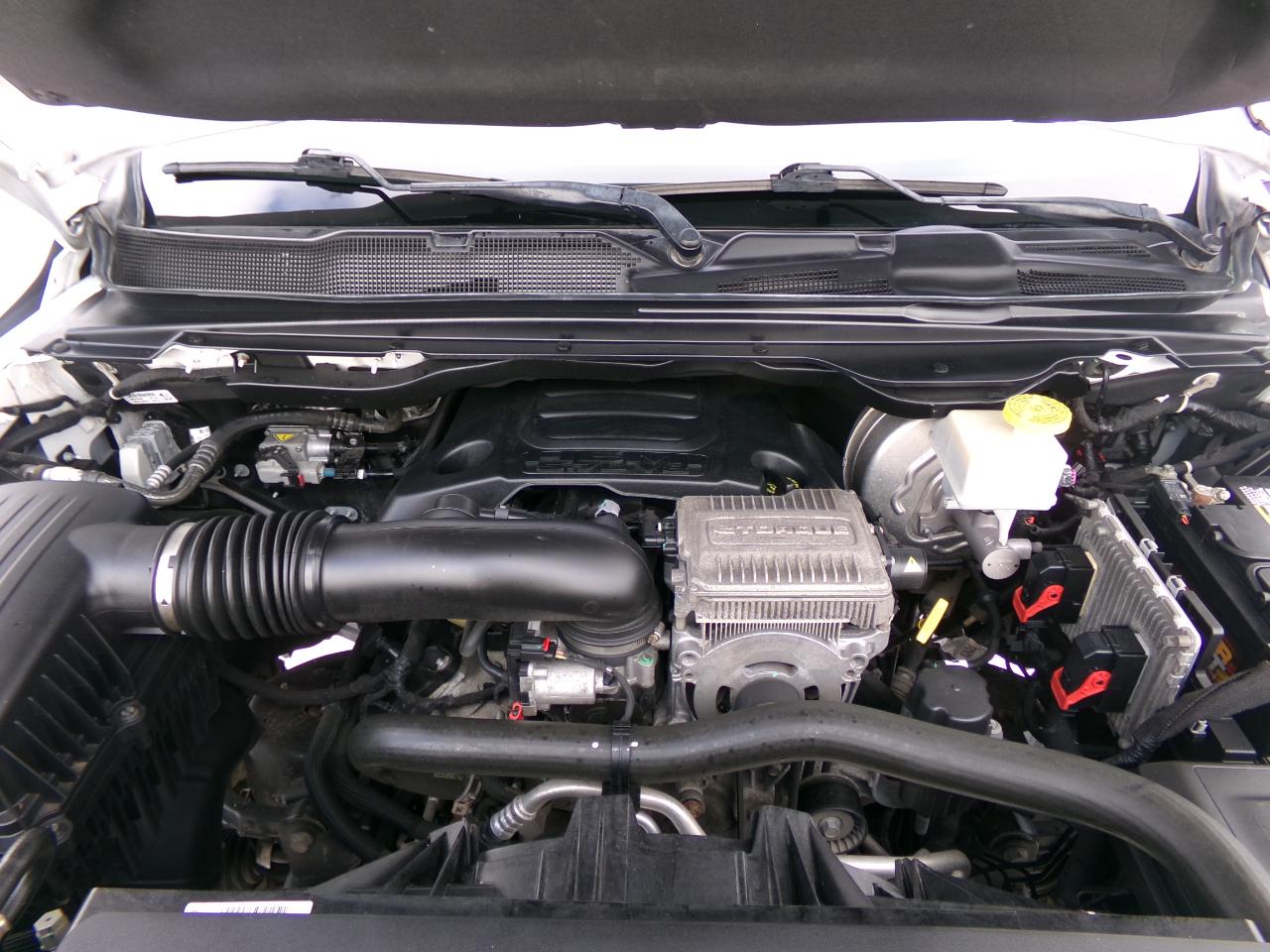 RAM 1500 Lone Star 4x4 Crew Cab 5'7" Box 2022