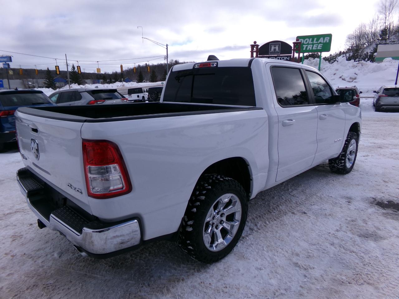 RAM 1500 Lone Star 4x4 Crew Cab 5'7" Box 2022
