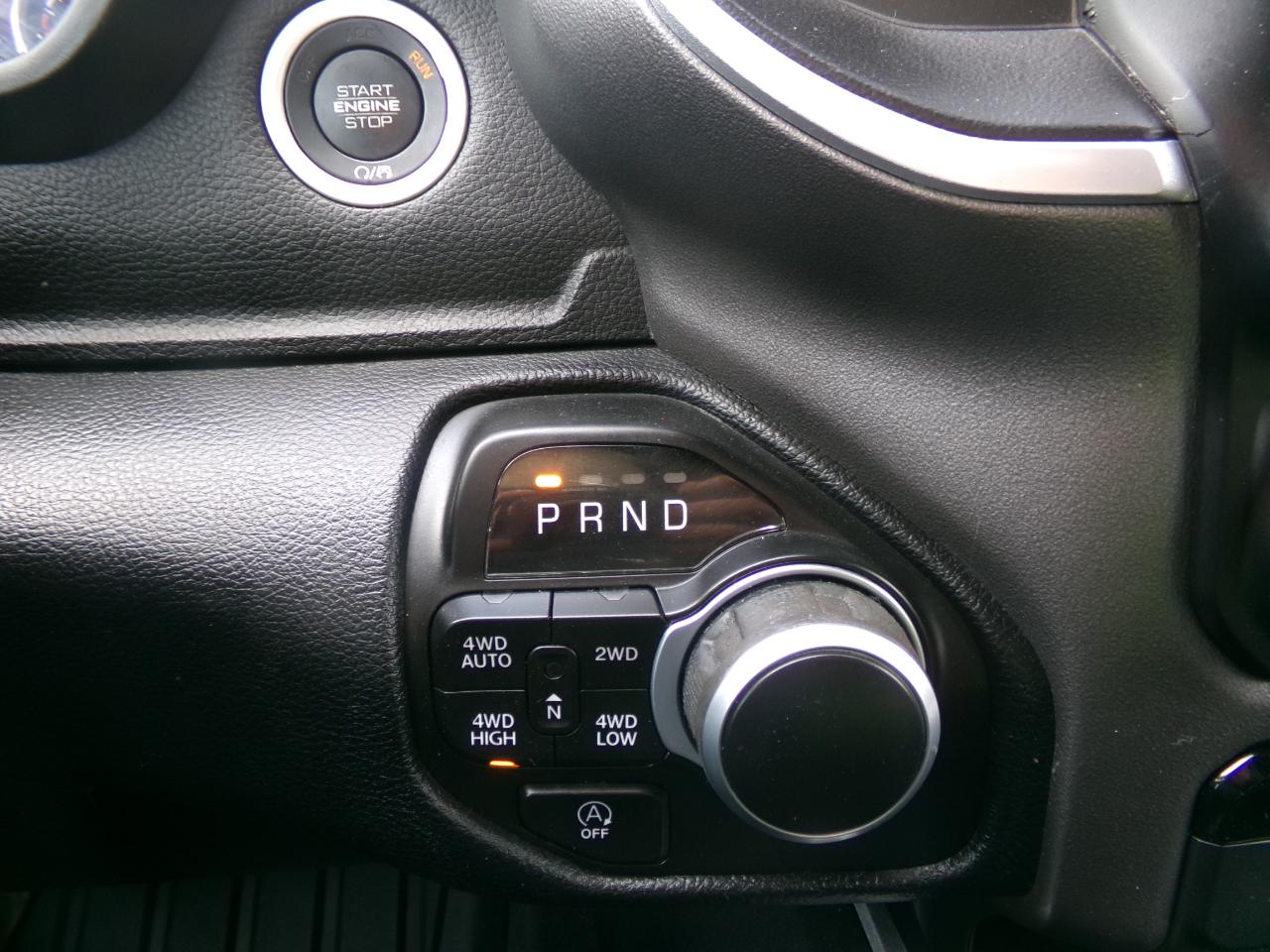 RAM 1500 Lone Star 4x4 Crew Cab 5'7" Box 2022