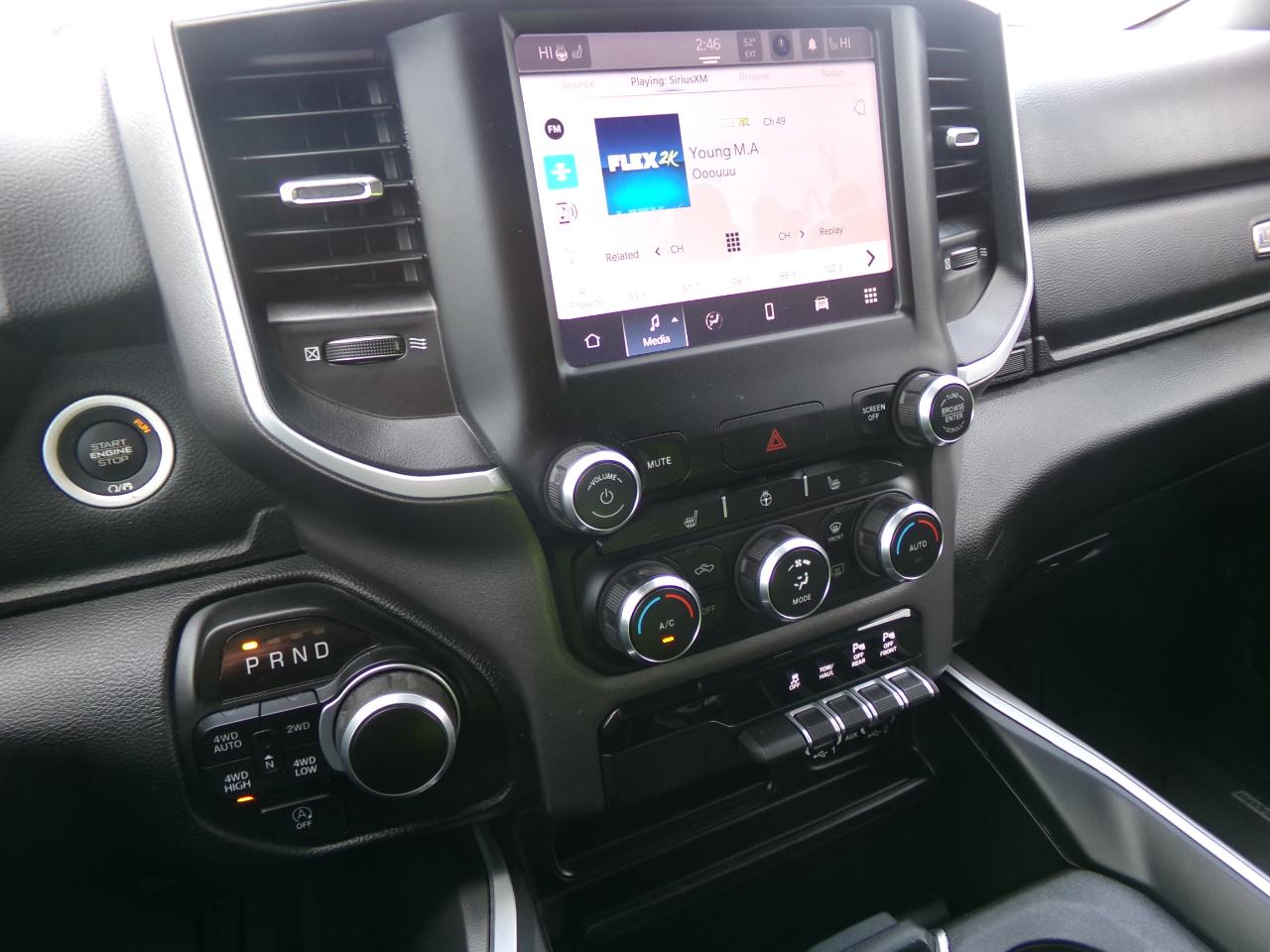 RAM 1500 Lone Star 4x4 Crew Cab 5'7" Box 2022