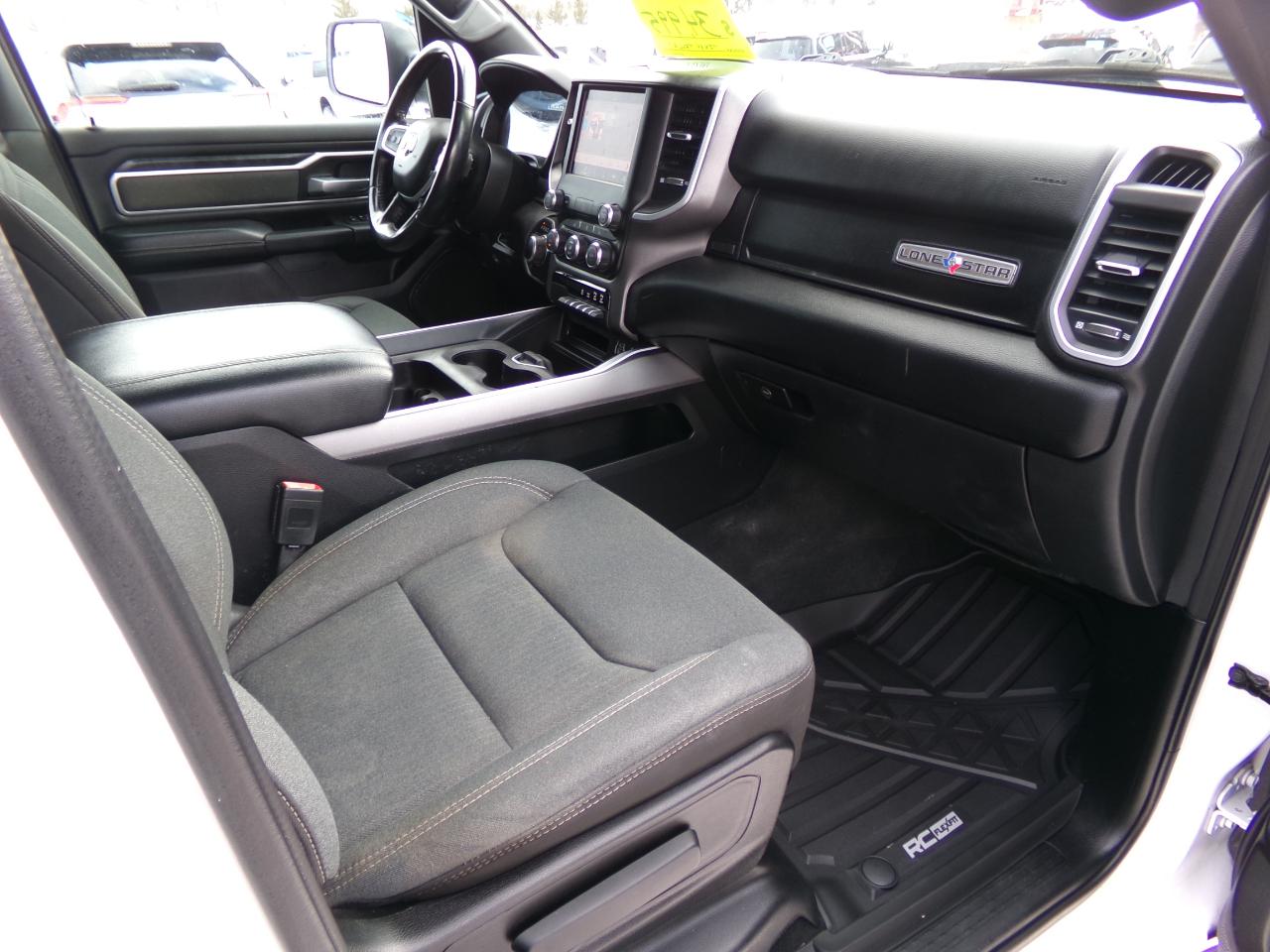 RAM 1500 Lone Star 4x4 Crew Cab 5'7" Box 2022