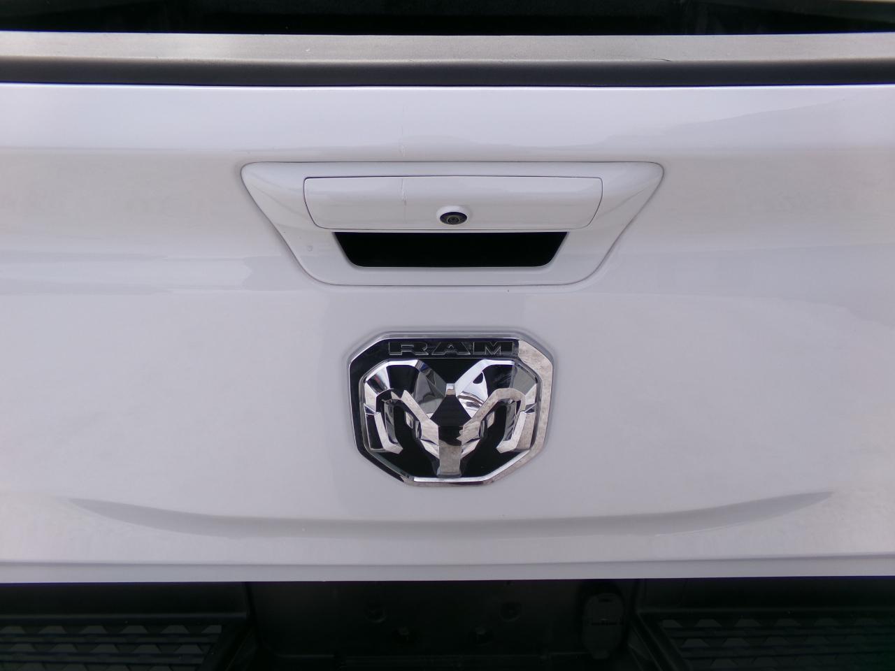 RAM 1500 Lone Star 4x4 Crew Cab 5'7" Box 2022