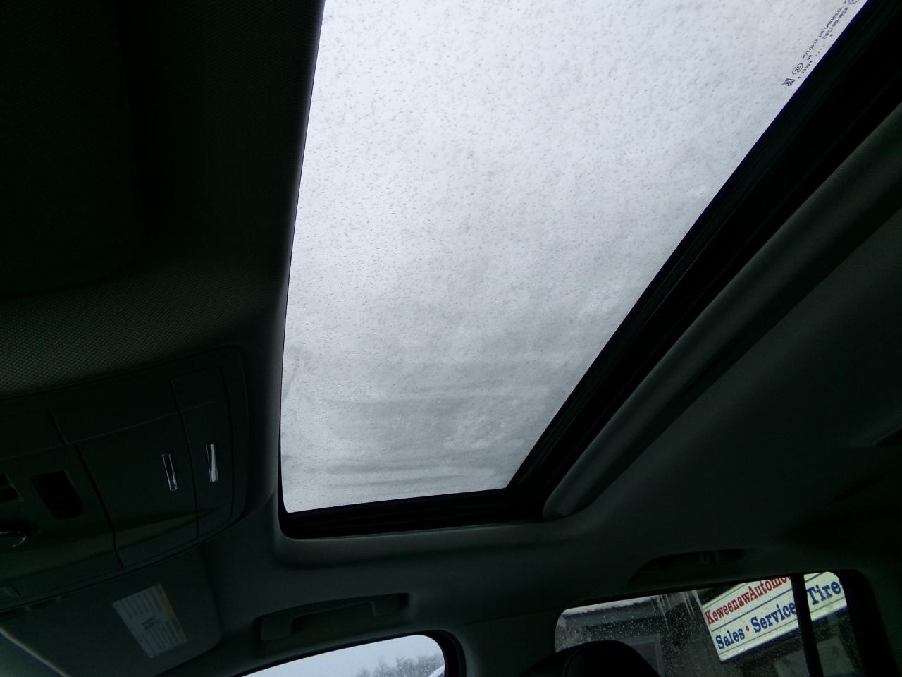 GMC Yukon XL 4WD 4dr SLT Standard Edition 2020