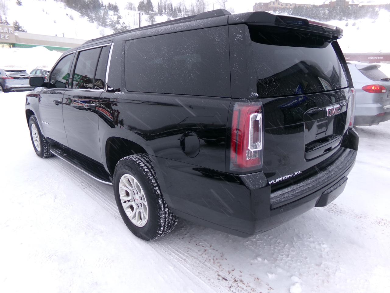 GMC Yukon XL 4WD 4dr SLT Standard Edition 2020