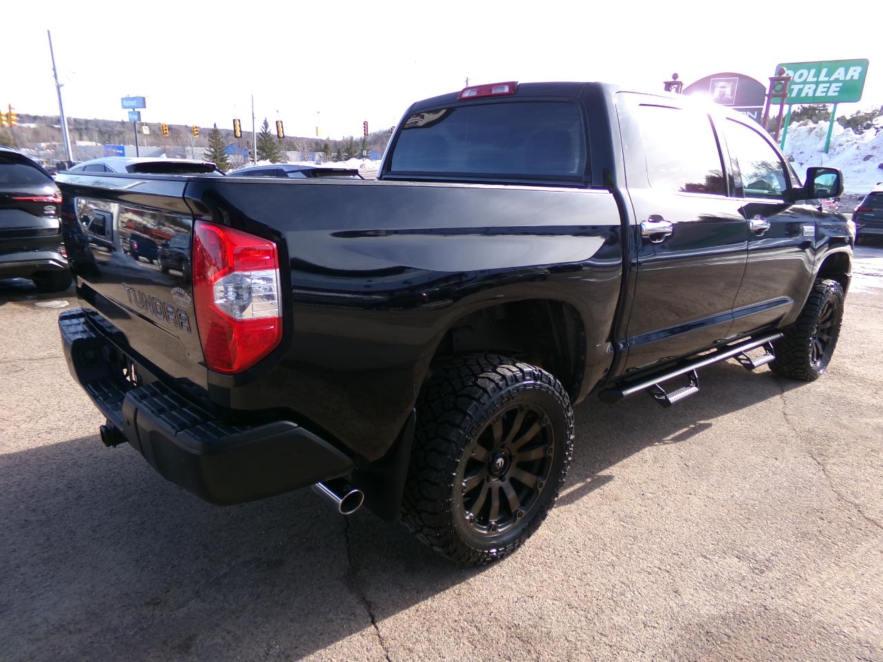 Toyota Tundra 4WD Platinum CrewMax 5.5' Bed 5.7L FFV (Natl) 2018