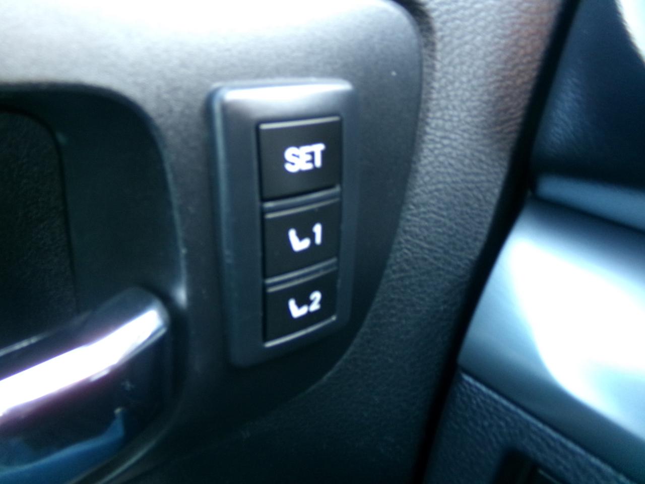 Toyota Tundra 4WD Platinum CrewMax 5.5' Bed 5.7L FFV (Natl) 2018