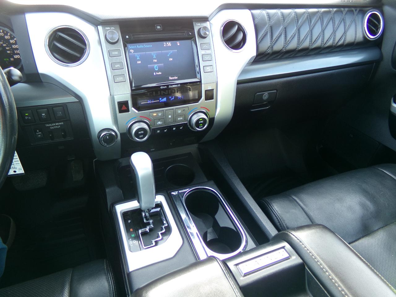 Toyota Tundra 4WD Platinum CrewMax 5.5' Bed 5.7L FFV (Natl) 2018