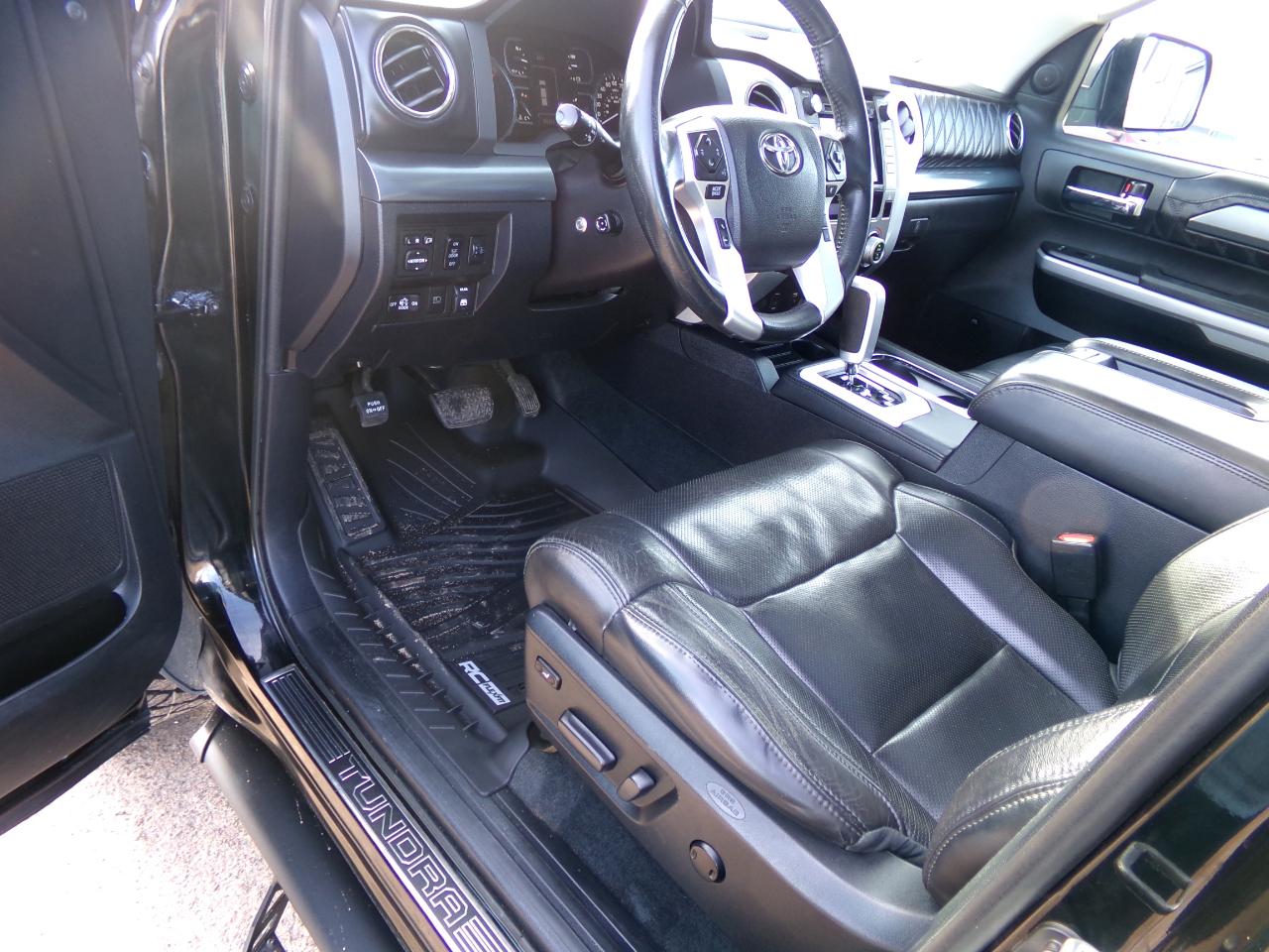 Toyota Tundra 4WD Platinum CrewMax 5.5' Bed 5.7L FFV (Natl) 2018