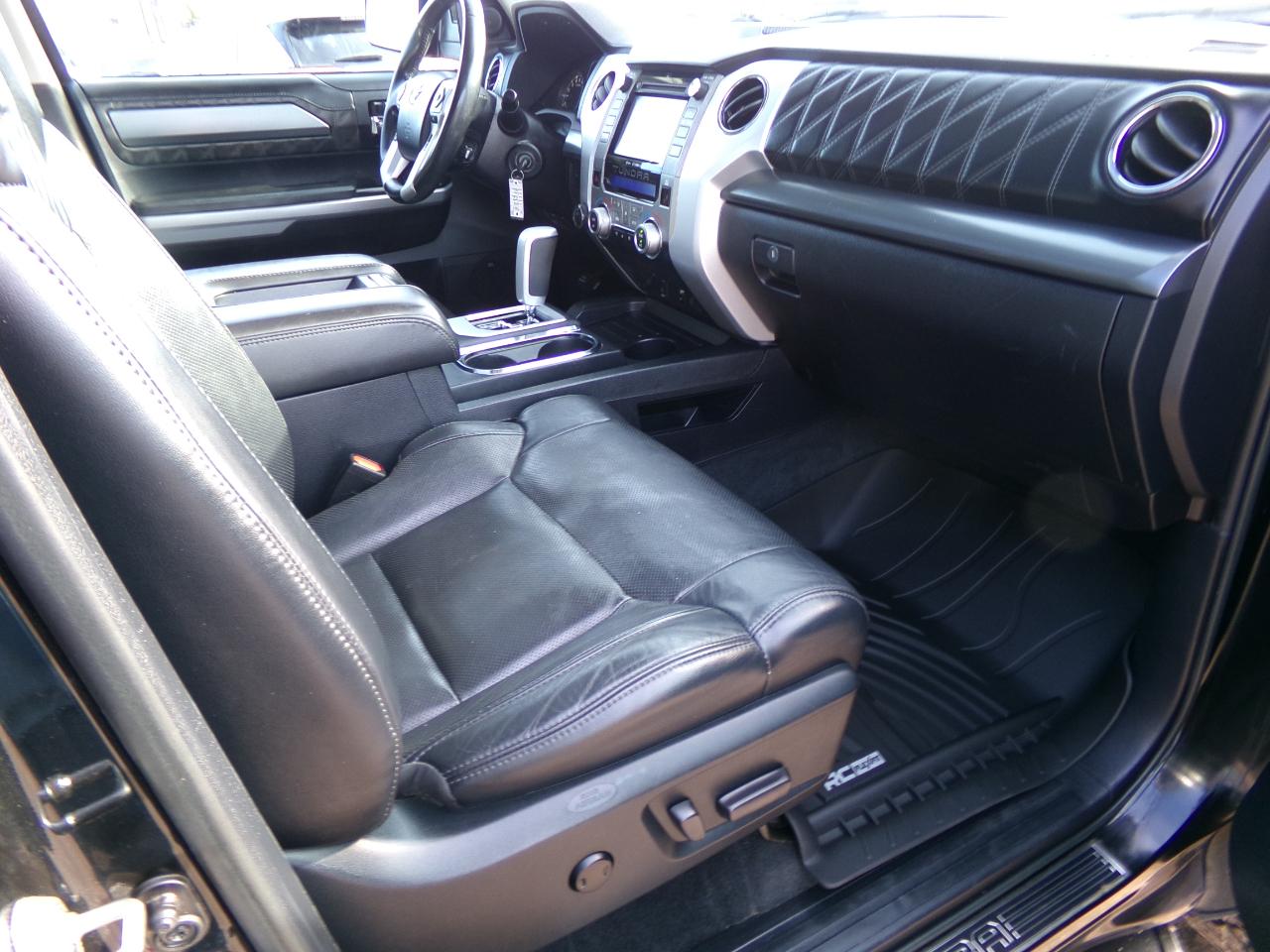 Toyota Tundra 4WD Platinum CrewMax 5.5' Bed 5.7L FFV (Natl) 2018