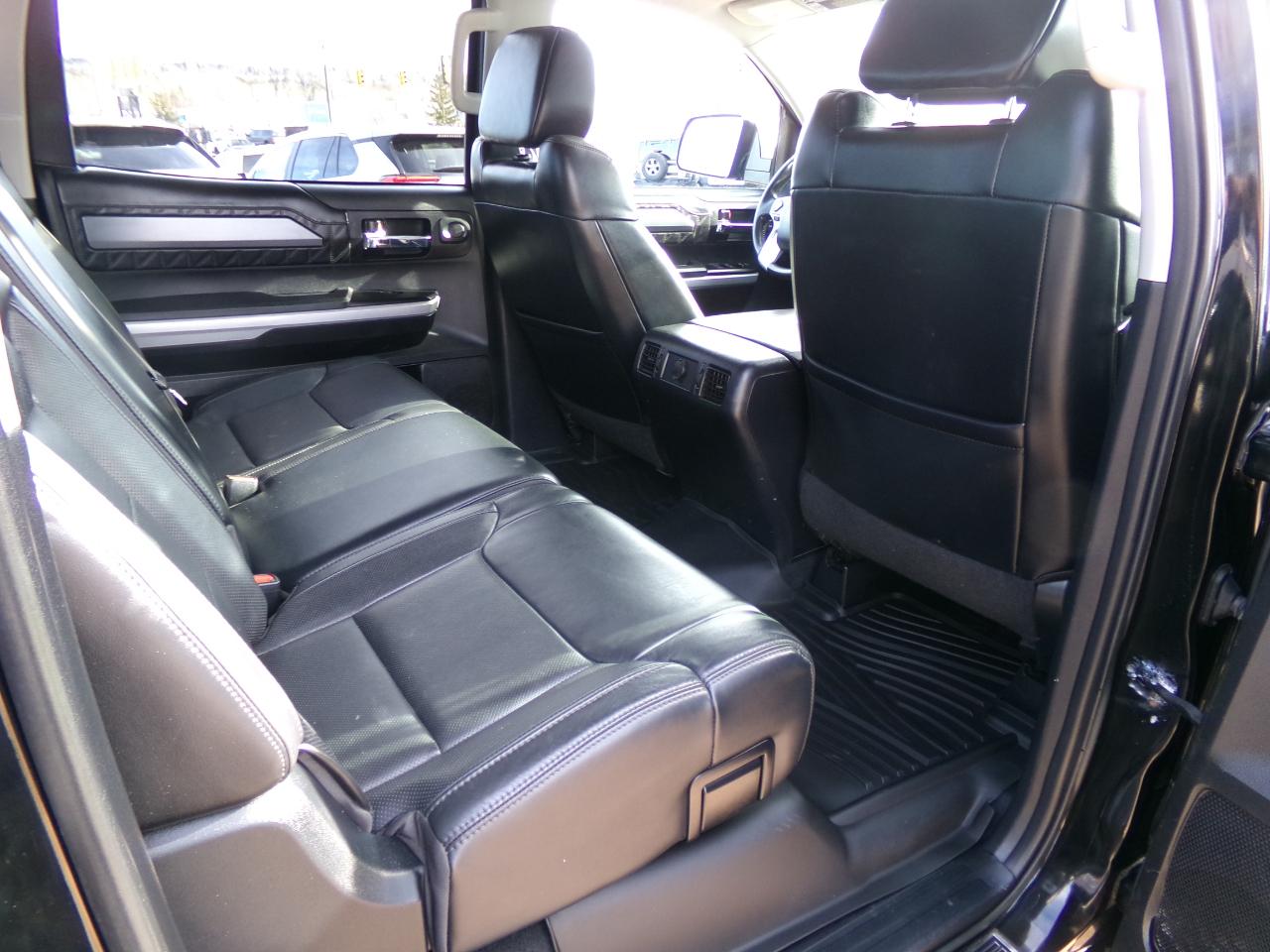 Toyota Tundra 4WD Platinum CrewMax 5.5' Bed 5.7L FFV (Natl) 2018