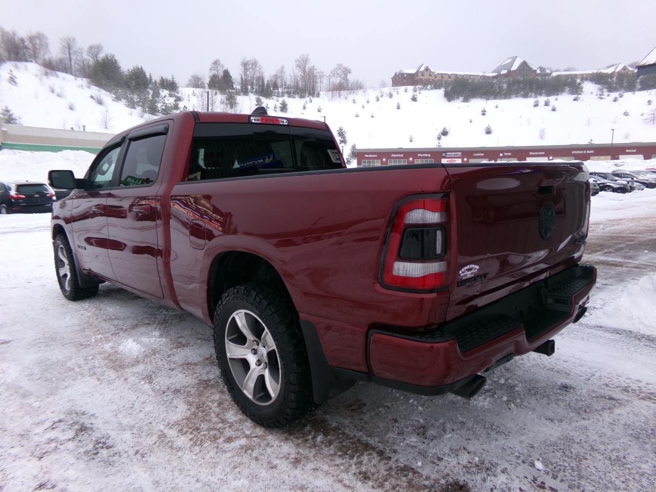 RAM 1500 Sport 4x4 Crew Cab 6'4" Box 2020
