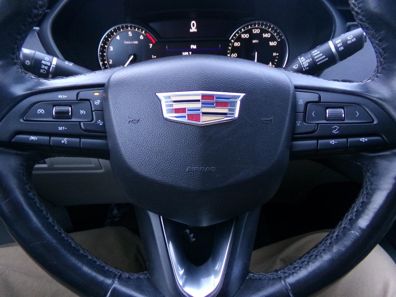 Cadillac XT4 AWD 4dr Premium Luxury 2019