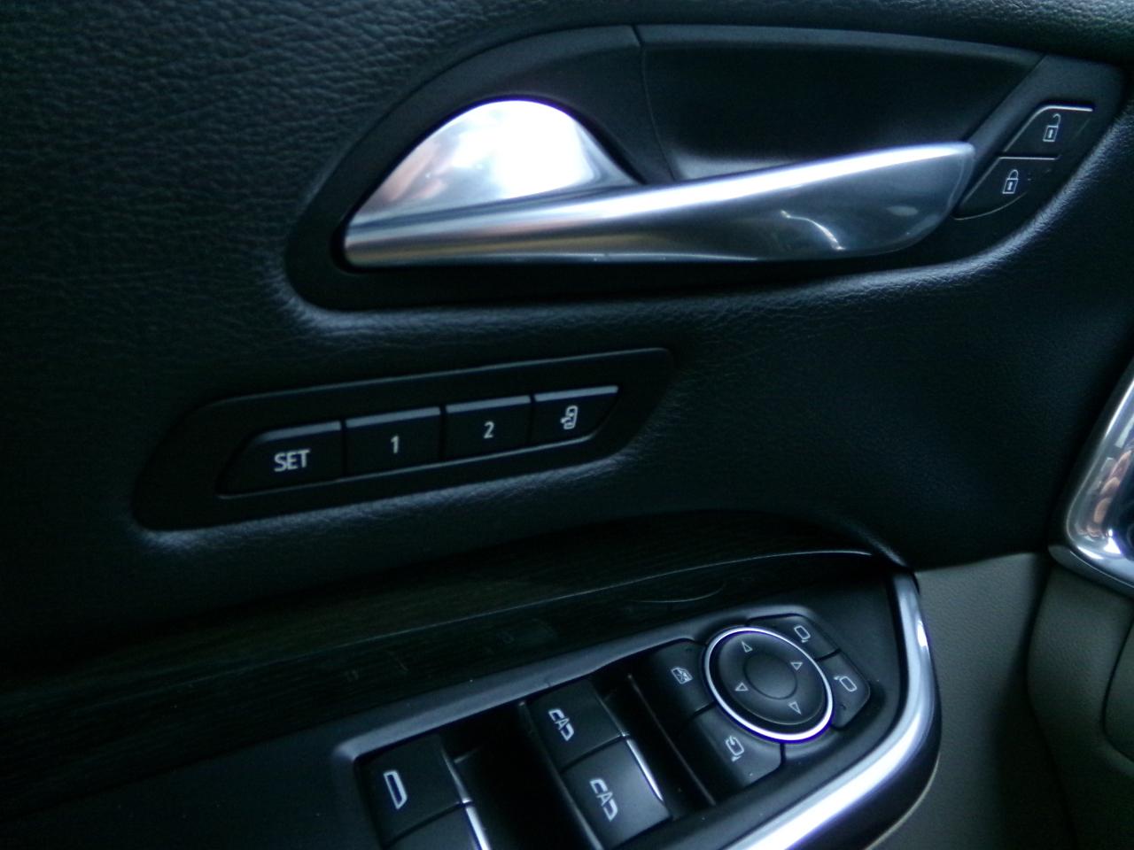 Cadillac XT4 AWD 4dr Premium Luxury 2019