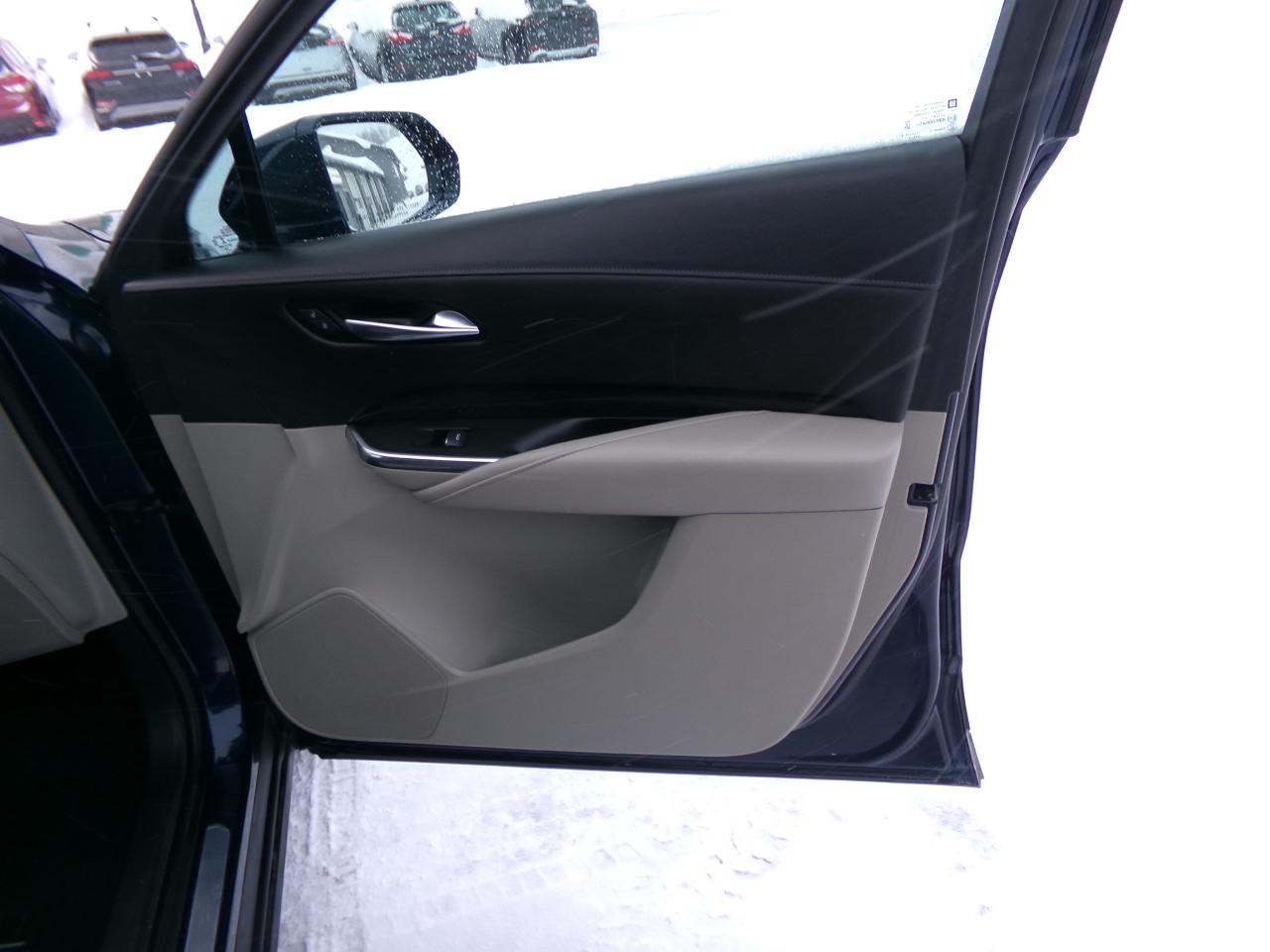 Cadillac XT4 AWD 4dr Premium Luxury 2019