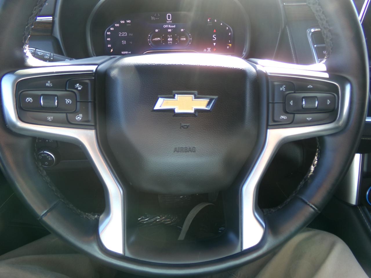 Chevrolet Suburban 4WD 4dr Premier 2023