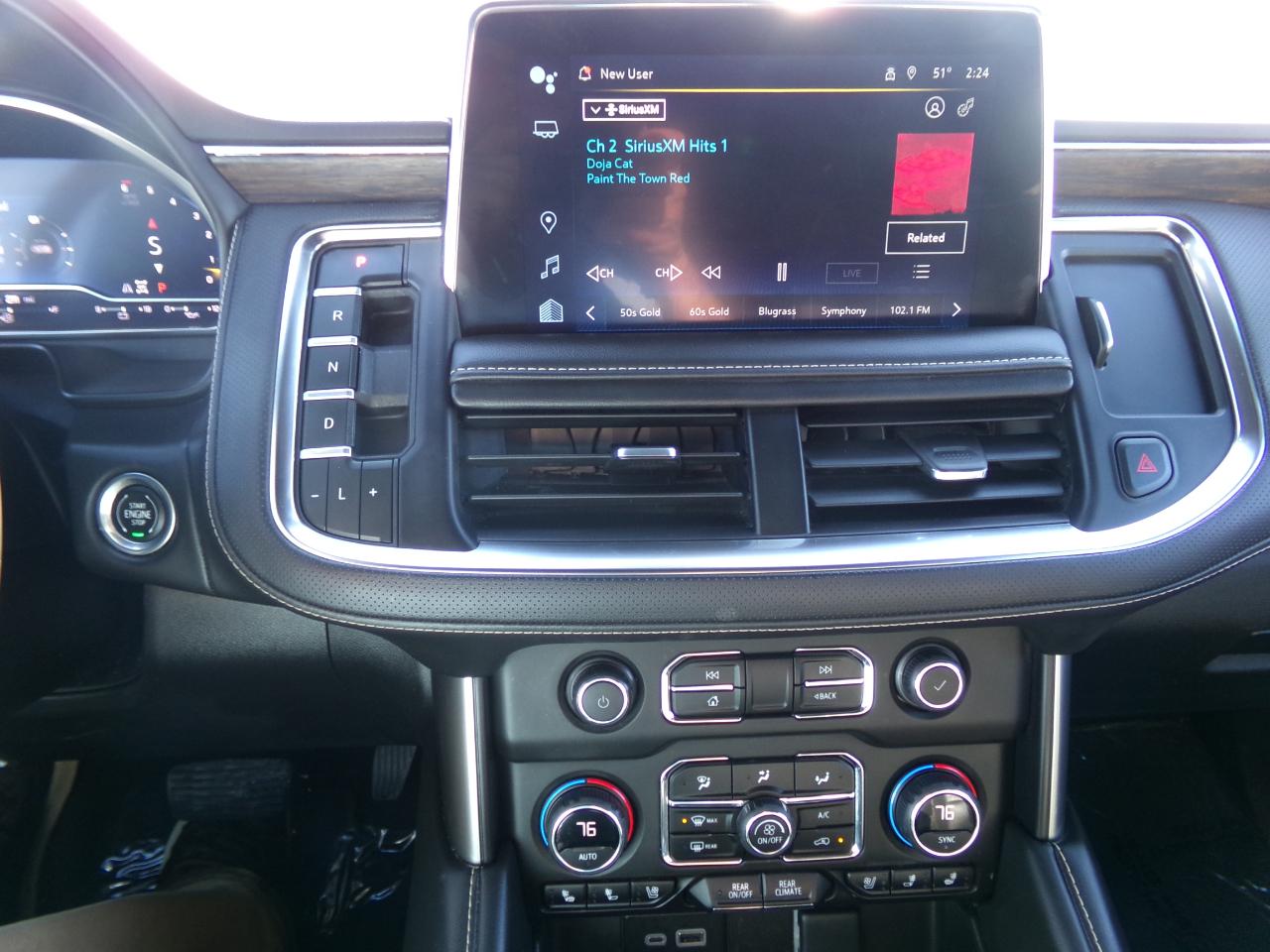 Chevrolet Suburban 4WD 4dr Premier 2023