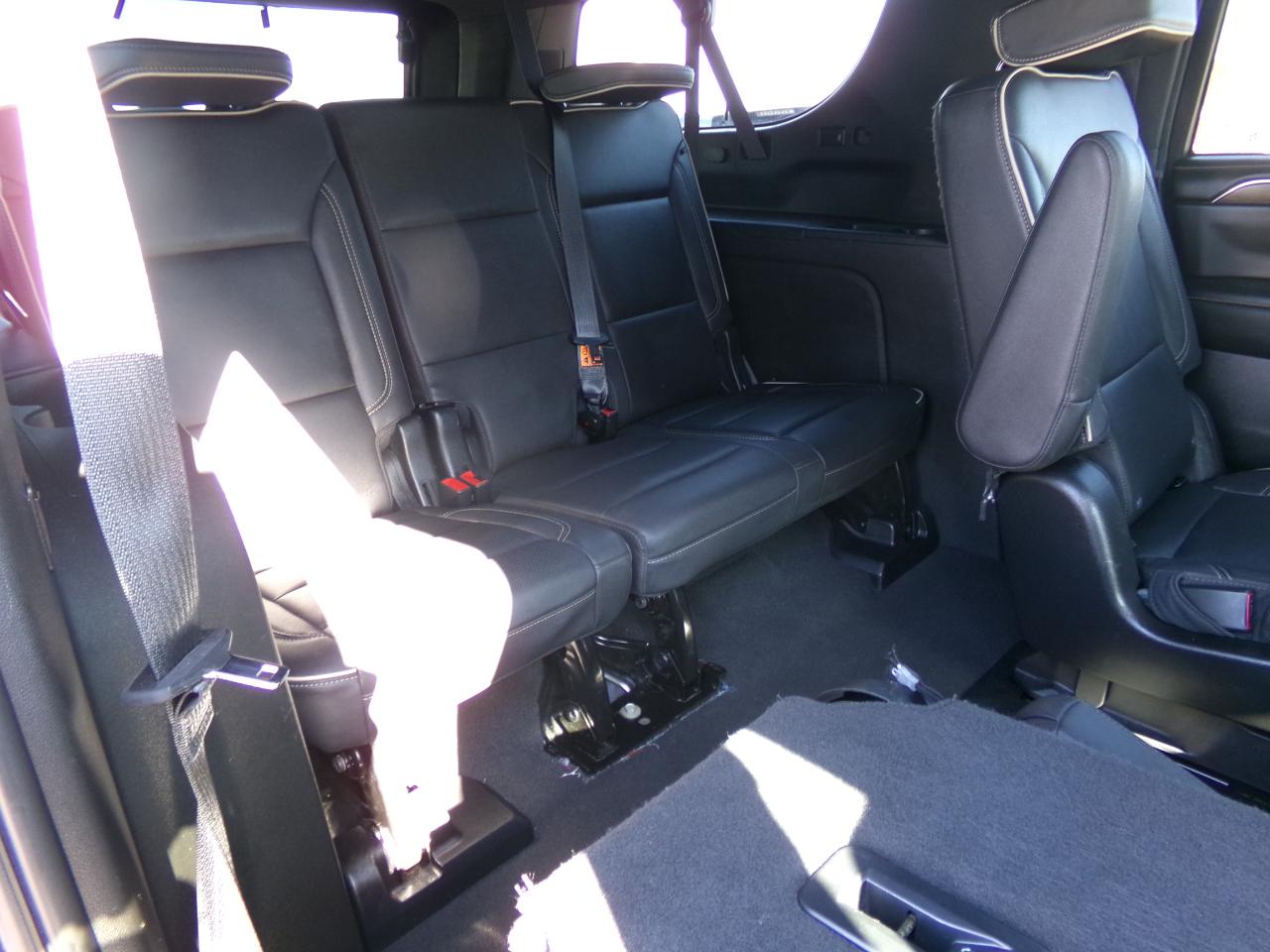 Chevrolet Suburban 4WD 4dr Premier 2023