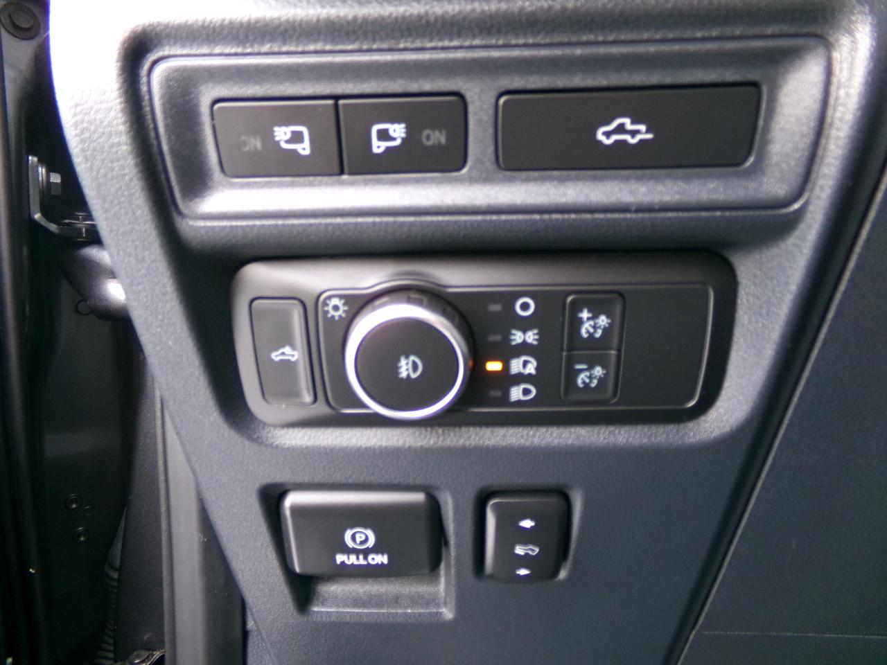 Ford F-150 Lariat 4WD SuperCrew 5.5' Box 2022