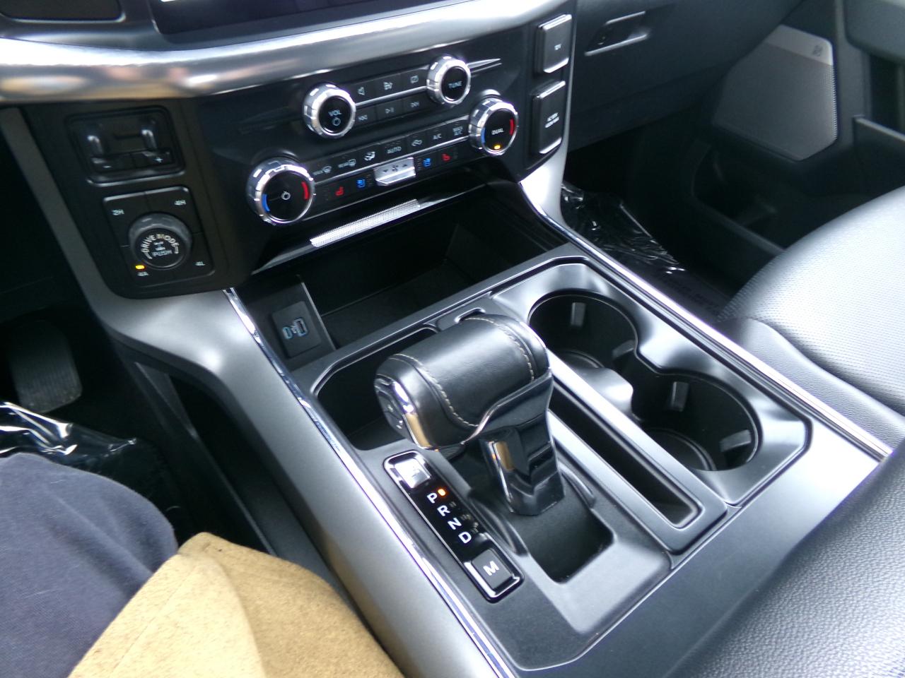 Ford F-150 Lariat 4WD SuperCrew 5.5' Box 2022