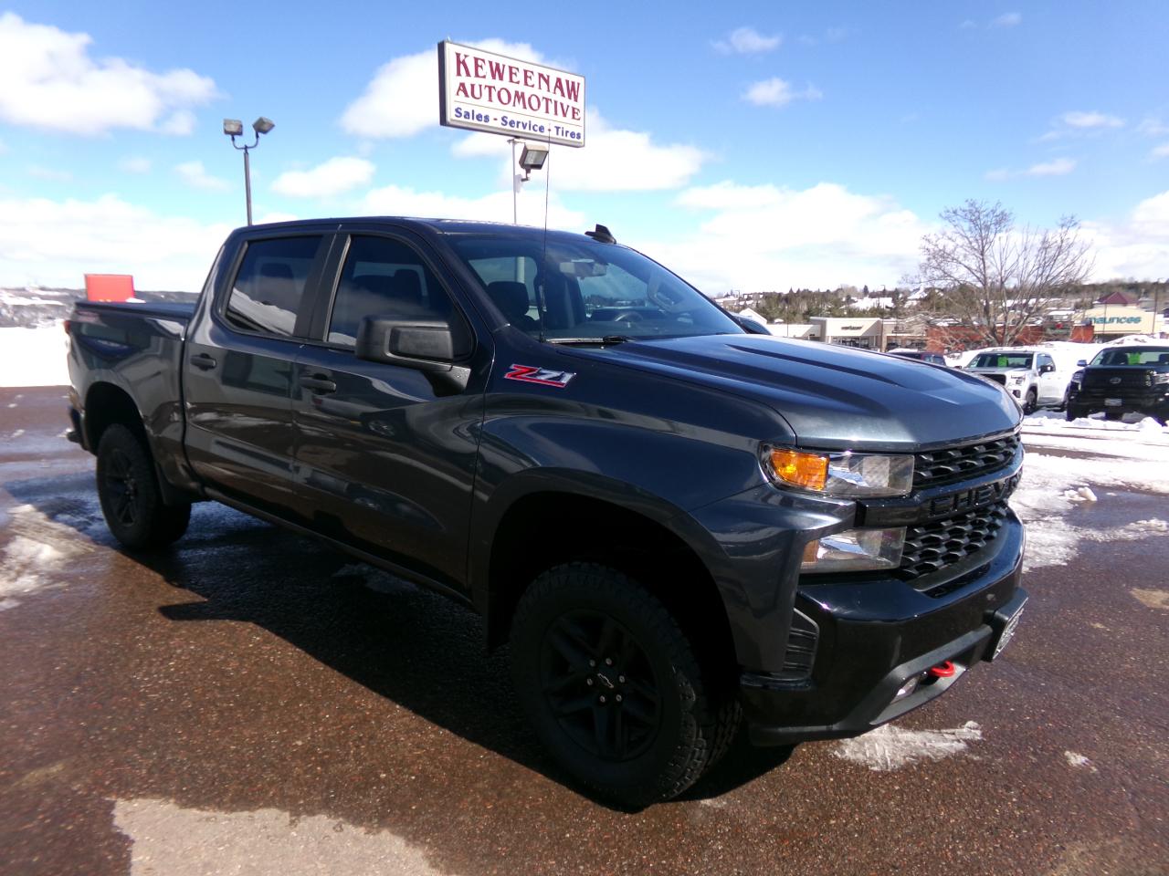 Chevrolet Silverado 1500 4WD Crew Cab 147" Custom Trail Boss 2019