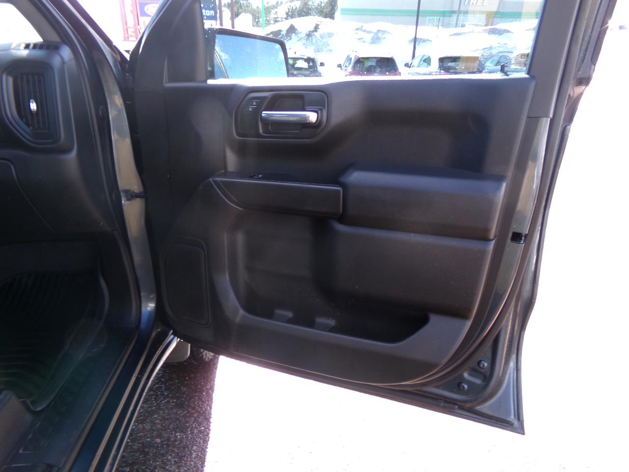 Chevrolet Silverado 1500 4WD Crew Cab 147" Custom Trail Boss 2019